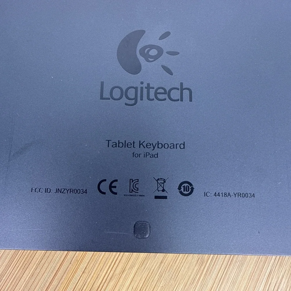 Logitech Y-R0034 Tablet Keyboard for iPad Android Tablets PC  Bluetooth Keyboard